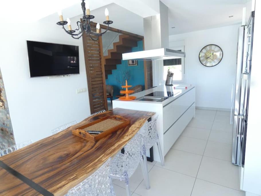 Chalet De Diseno Moderno En Sanxenxo Extérieur photo